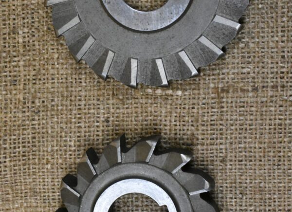 2 x Radiused Edge Horizontal Milling Cutters with 1" Bores 80209869