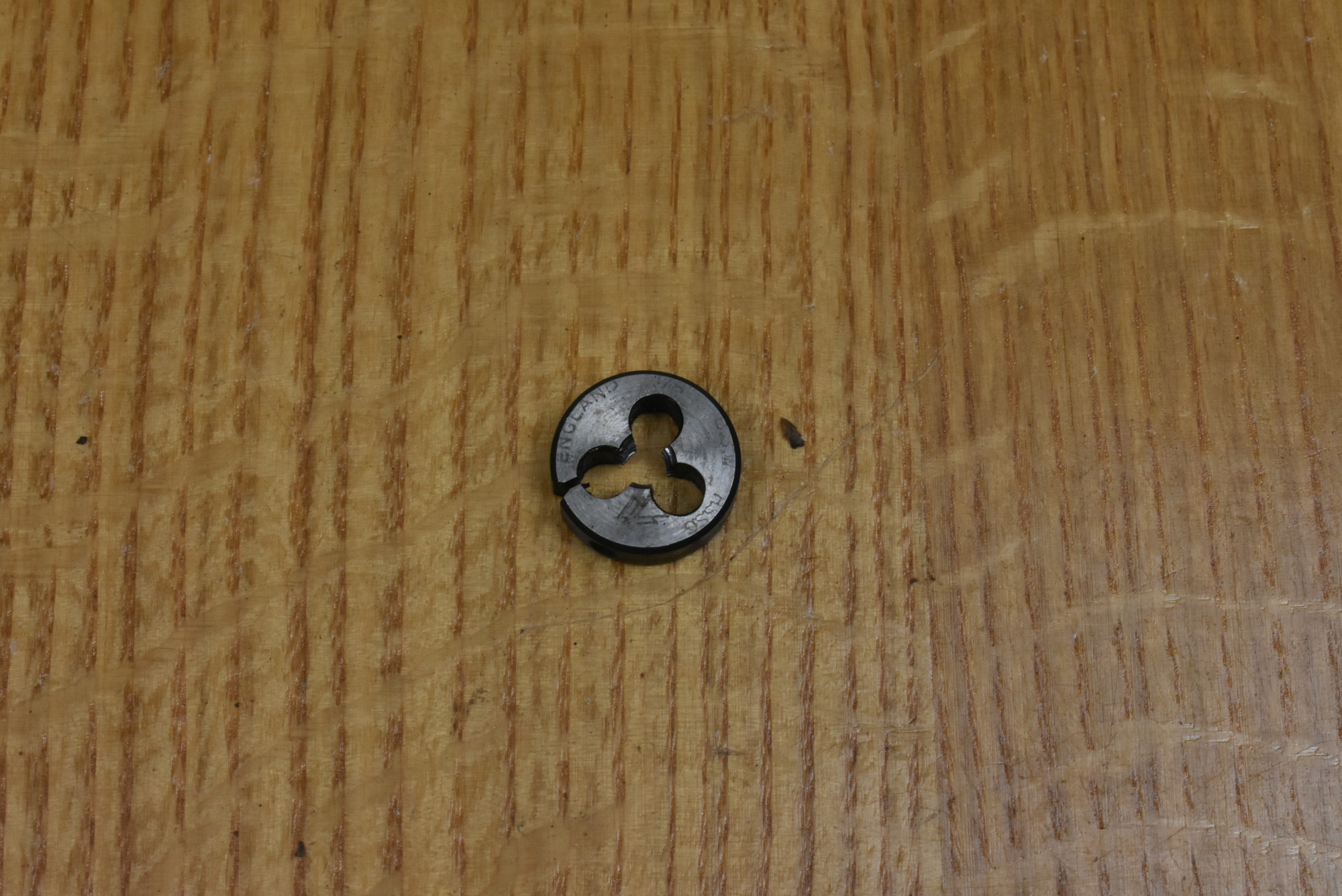 80211728 Good Used 1/4" BSW, Whitworth Die. 80211728 - Image 1
