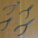 4 Pairs of Small Pliers (4" - 5. 1/2") 80213411