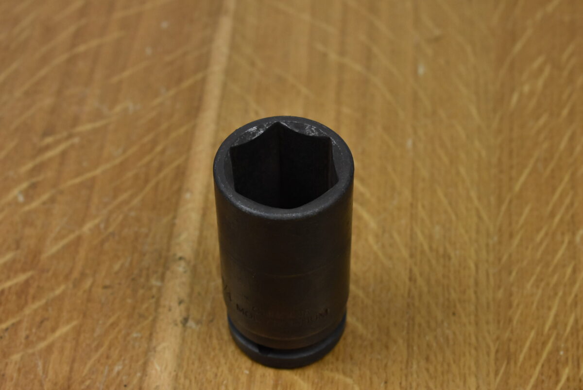 Chrome - Molybdenum 1. 1/4" AF V Long Reach Socket. 3/4" Drive 80213785 - Image 3