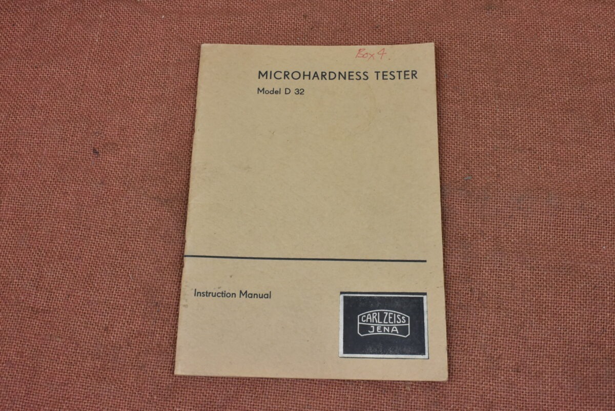 Carl Zeiss Jena: Microhardness Tester Model D32 Instruction Manual 80214885 - Image 2