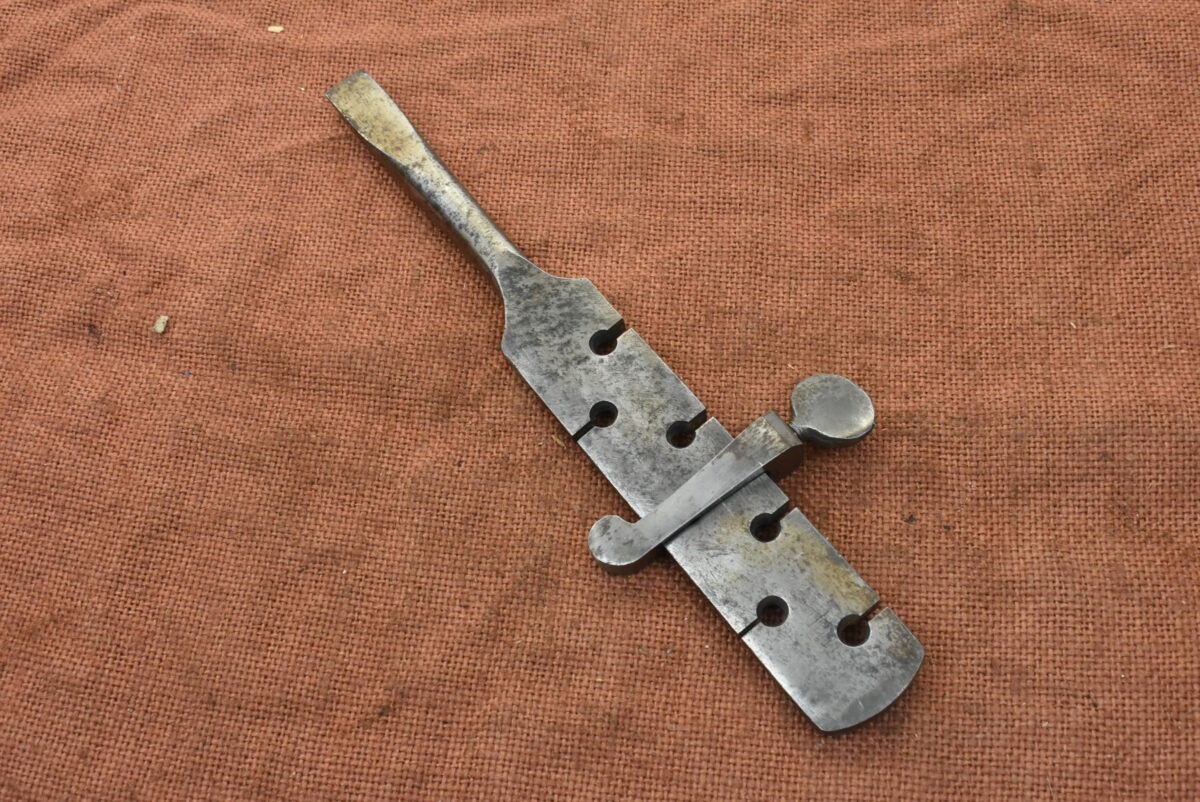 Vintage 9" Saw Setting Tool with Turn Screw End and Guide 80214919 - Image 3