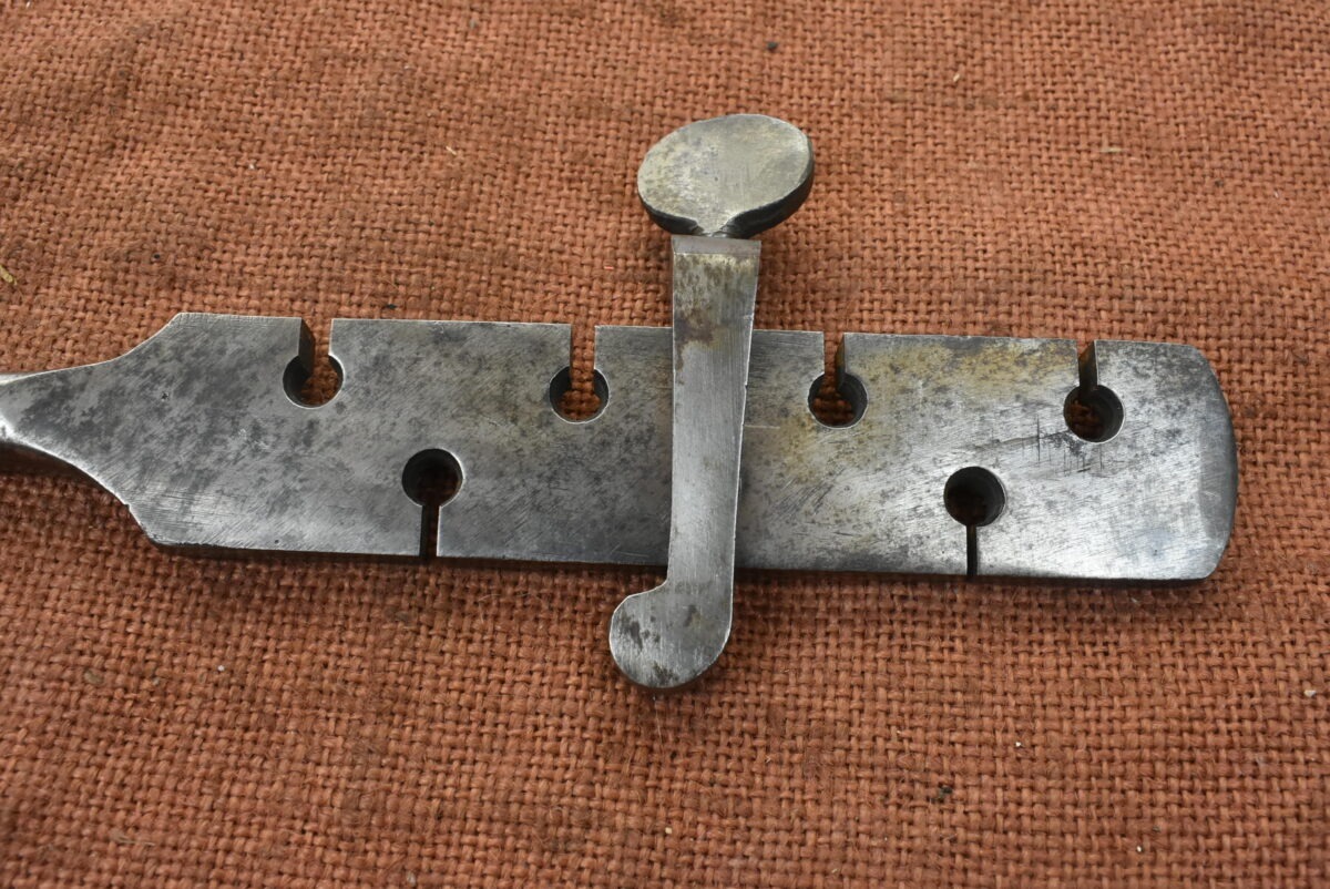 Vintage 9" Saw Setting Tool with Turn Screw End and Guide 80214919 - Image 4