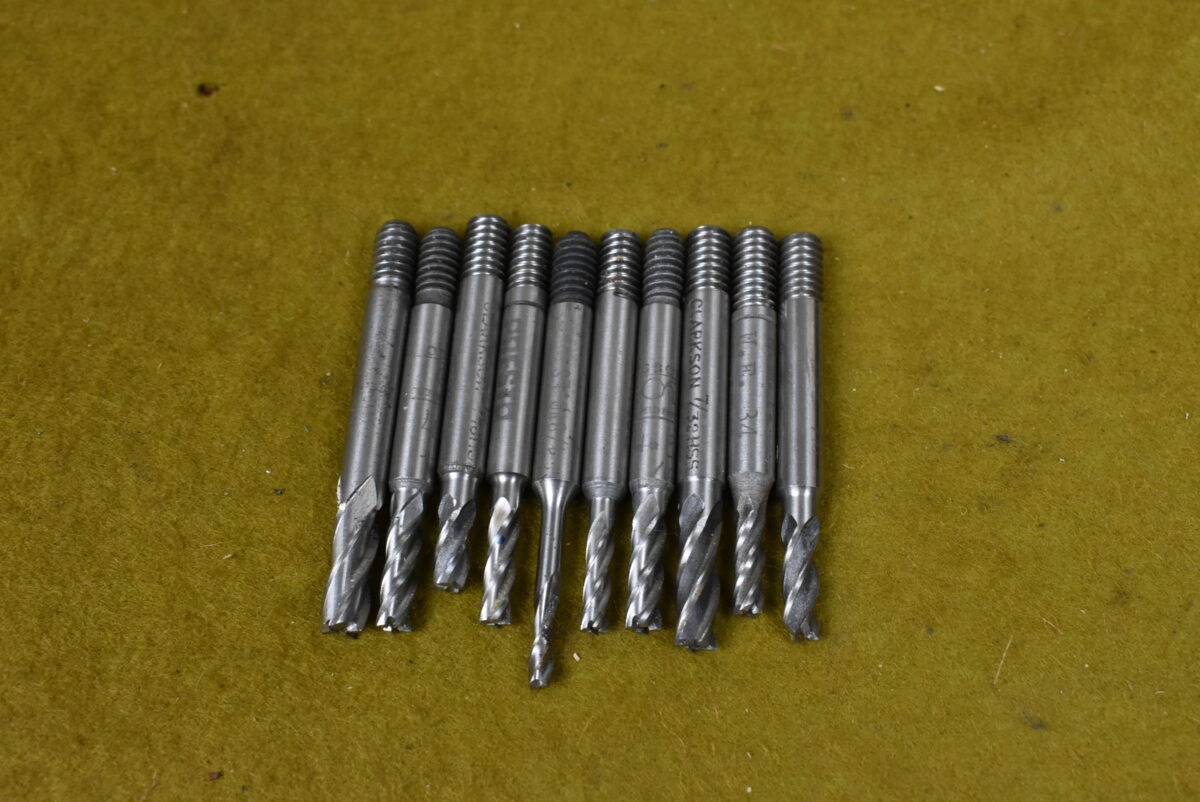 Ten Good Used Long Series End Mills/Slot Drills (Approx. 1/4") 80215033 - Image 2
