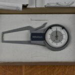 Mitutoyo 209 - 793 Dial Caliper Gauge, 0 - 0.4" x 0.0005" Divisions 80215676