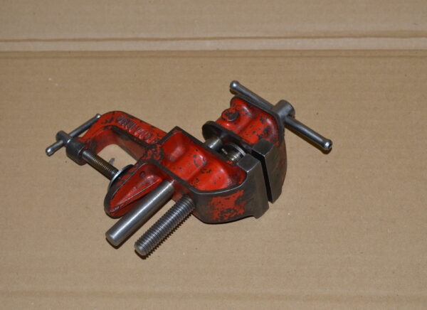 Univice V6 Small Bench Clamping Vice, 2" Jaws, 80216081