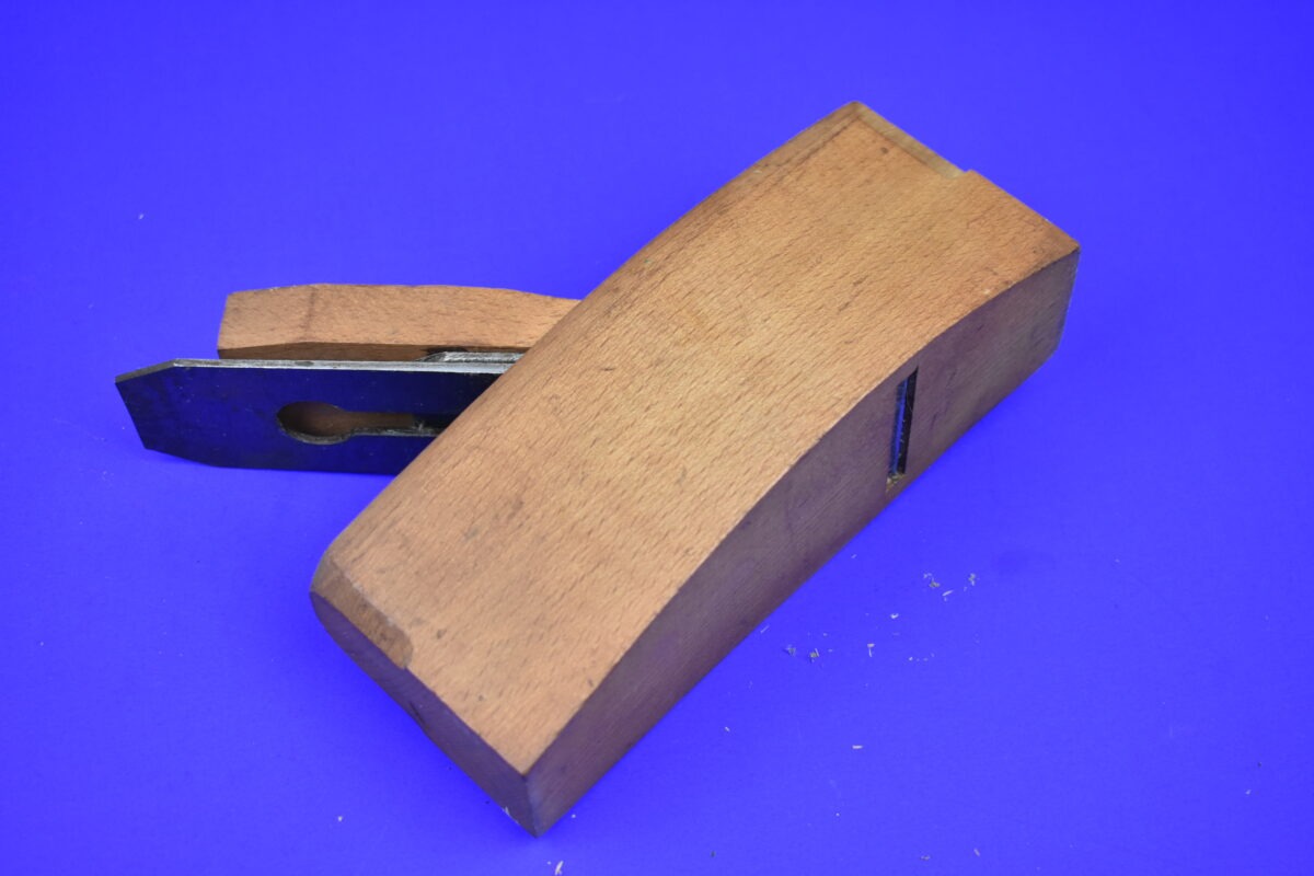 Salmen, Master Brand Concave Sole Wooden Smoothing Plane 80216265 - Image 5