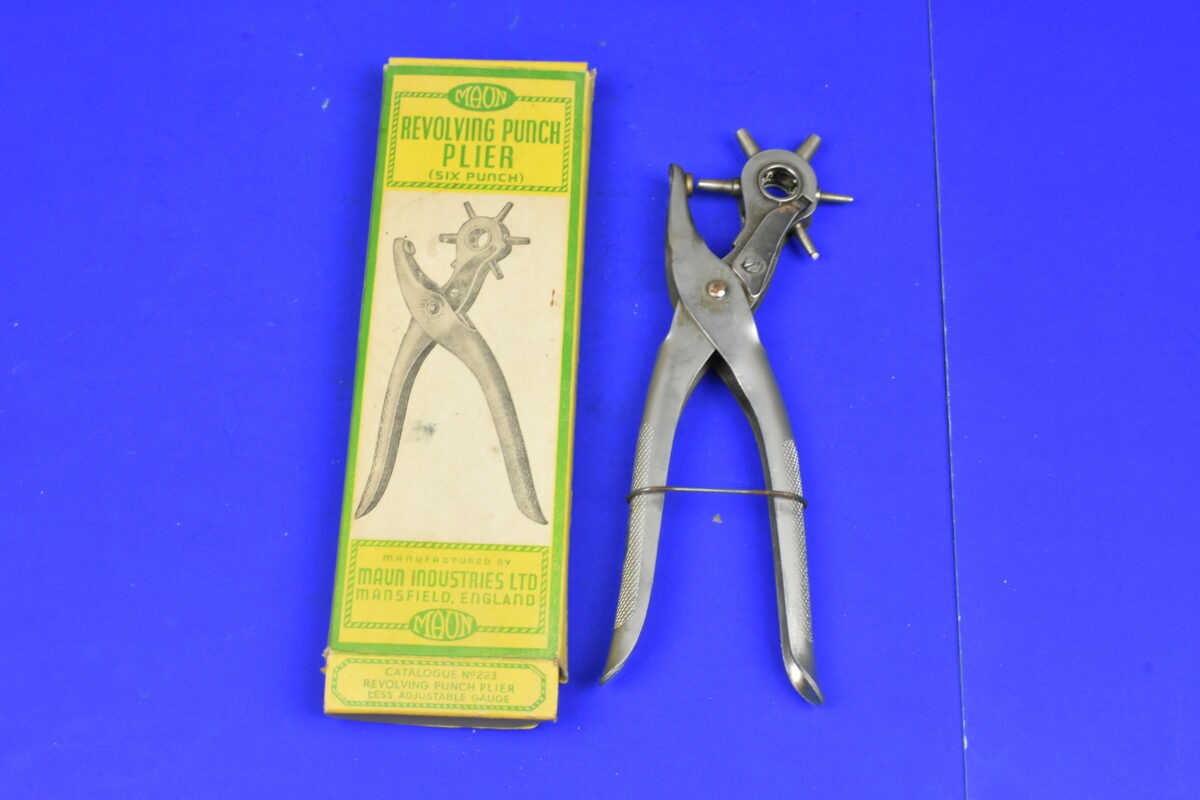 80216546 Maun Revolving Punch Plier (Boxed) 80216546 - Image 1