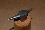 Small Jewellers Anvil Mounted on Wooden Block, 80216715 - Image 4