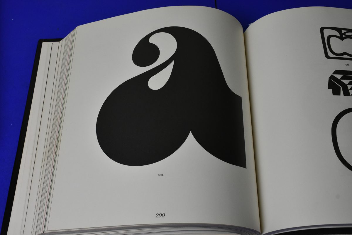 Trademarks and Symbols of the World, Yasaku Kamekura, First Published 1966 80216763 - Image 10