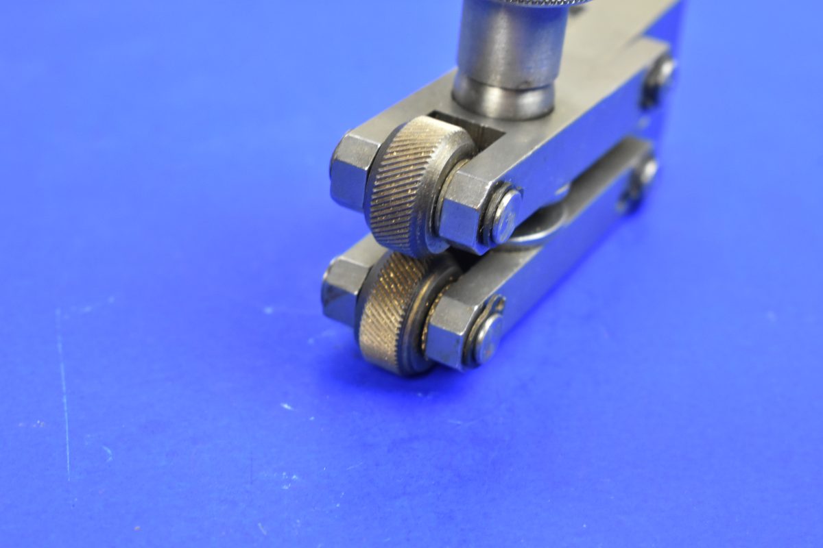 Small Clamp Type Knurling Tool 80216882 - Image 4