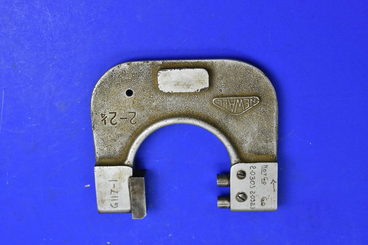 Newall 2” – 2. ¼” Adjustable Go/No Go Gauge 80216913 - Image 2