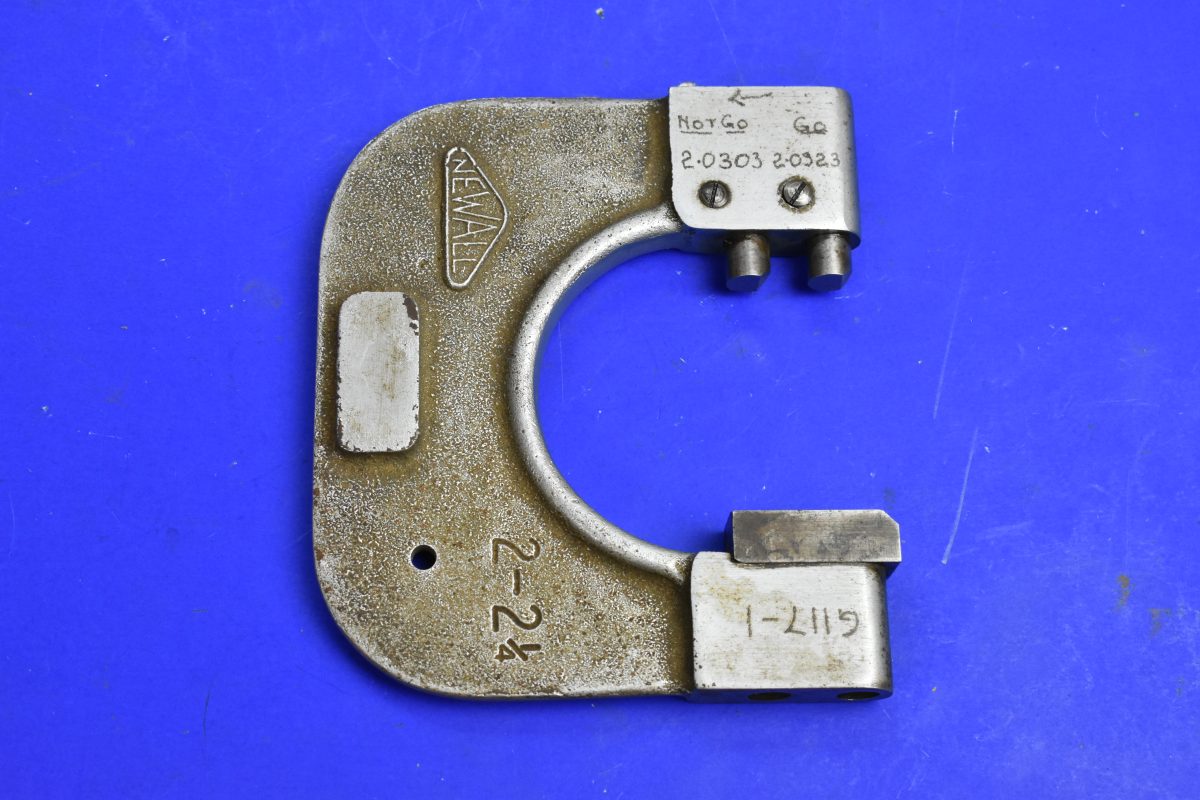Newall 2” – 2. ¼” Adjustable Go/No Go Gauge 80216913 - Image 3