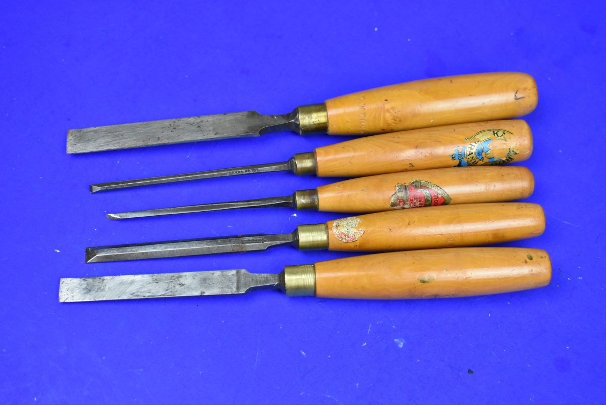 Five Assorted Bevel Edge Chisels, Marples, etc. 80216992 - Image 3
