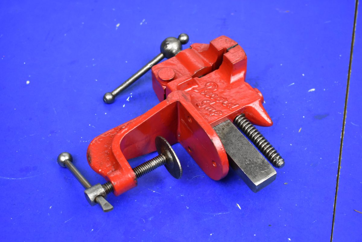 Record No. 80 Imp Bench Vice, 2. 1/4" Jaws 80217151 - Image 3