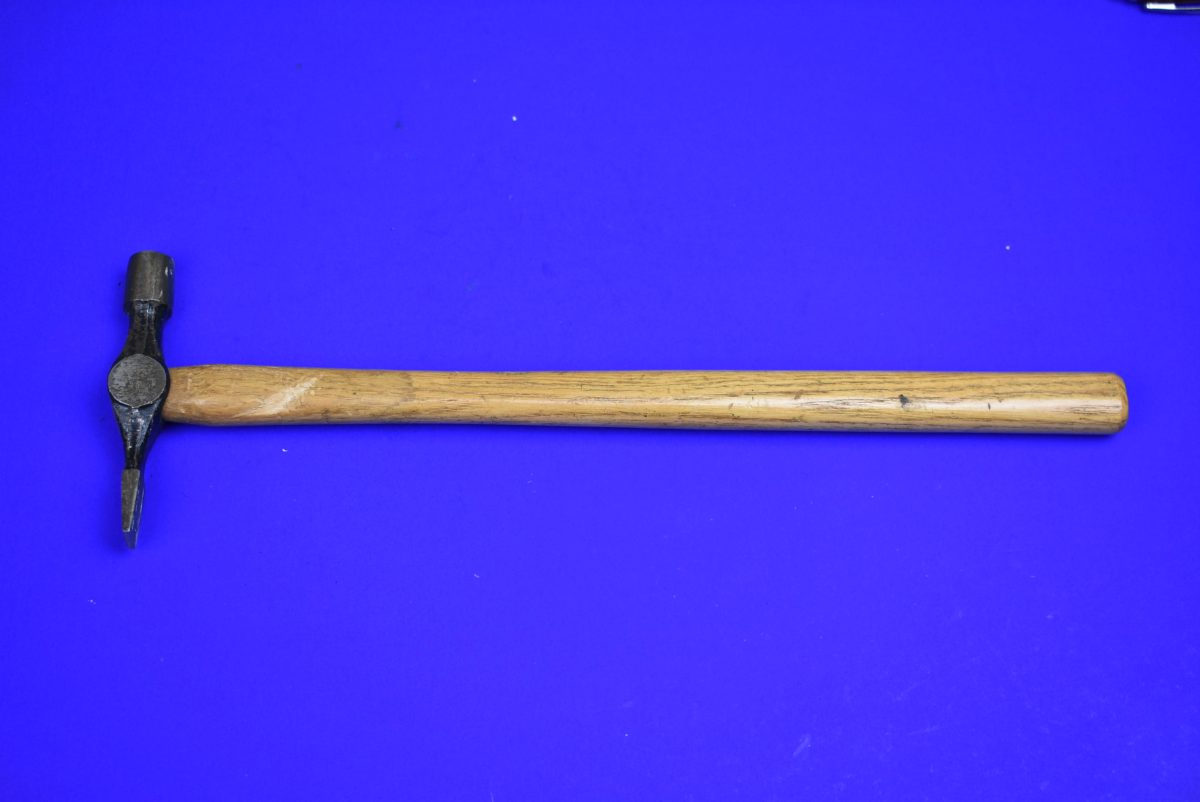 Good Used Stanley CP 3. 1/2  3. 1/2oz Pin Hammer 80217183 - Image 2