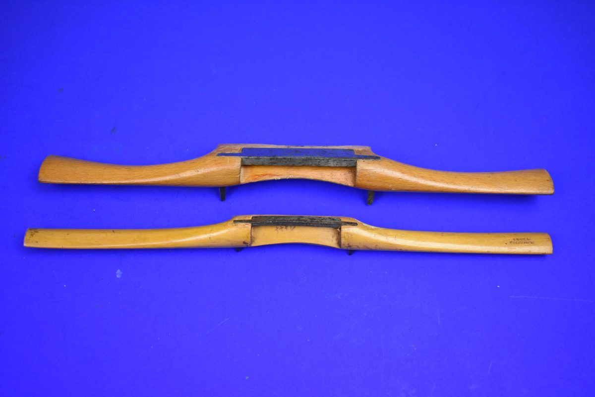Two Good Used Wooden Spokeshaves 80217187 - Image 2