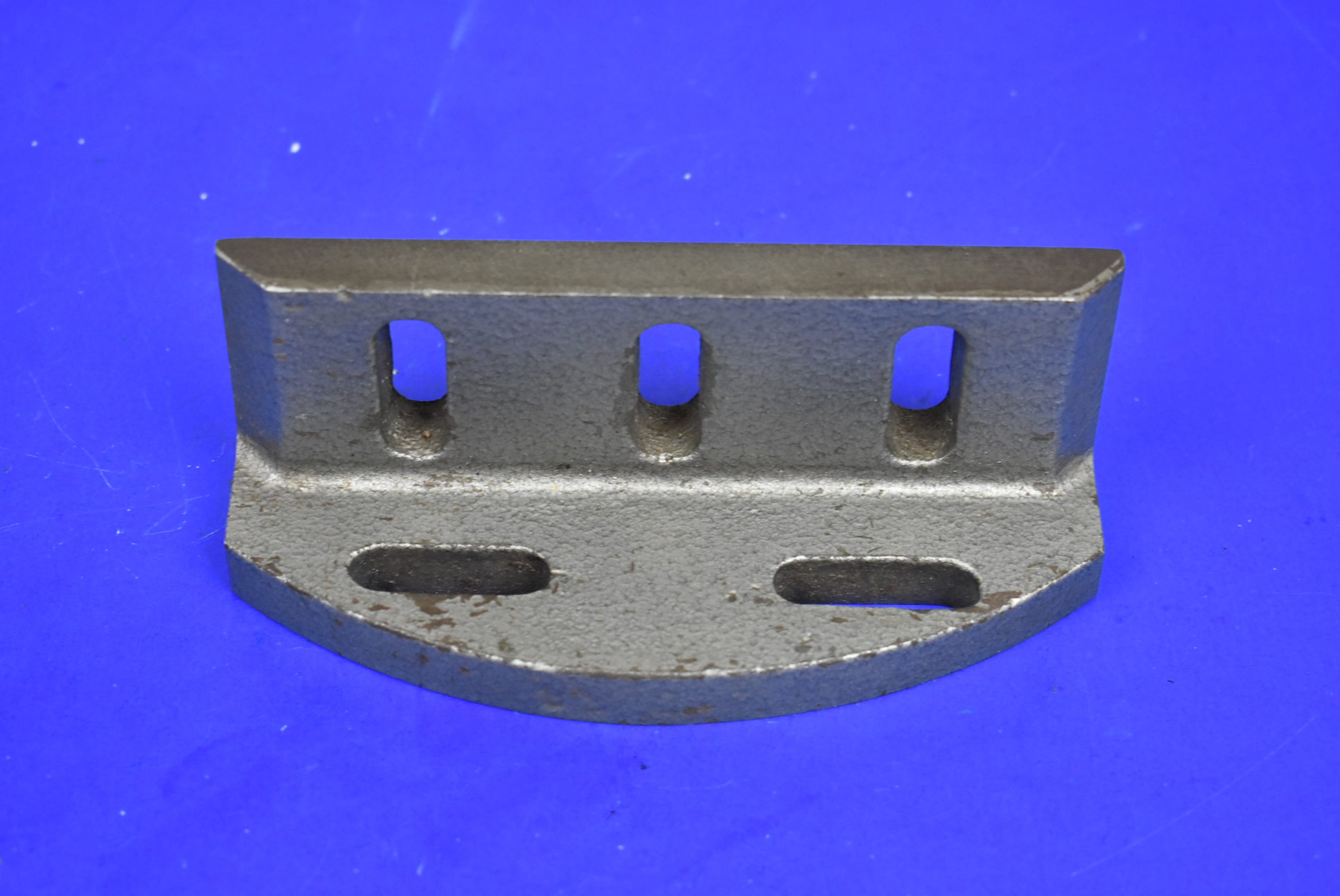 DSC_0182 Myford Angle Plate, 6" x 2. 1/4" x 2. 1/4" 80217294 - Image 1