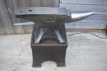 Soderfors 165lb Blacksmiths Anvil with Cast Iron Stand, Dated 1930, Very Good Condition, 80217375 - Image 6